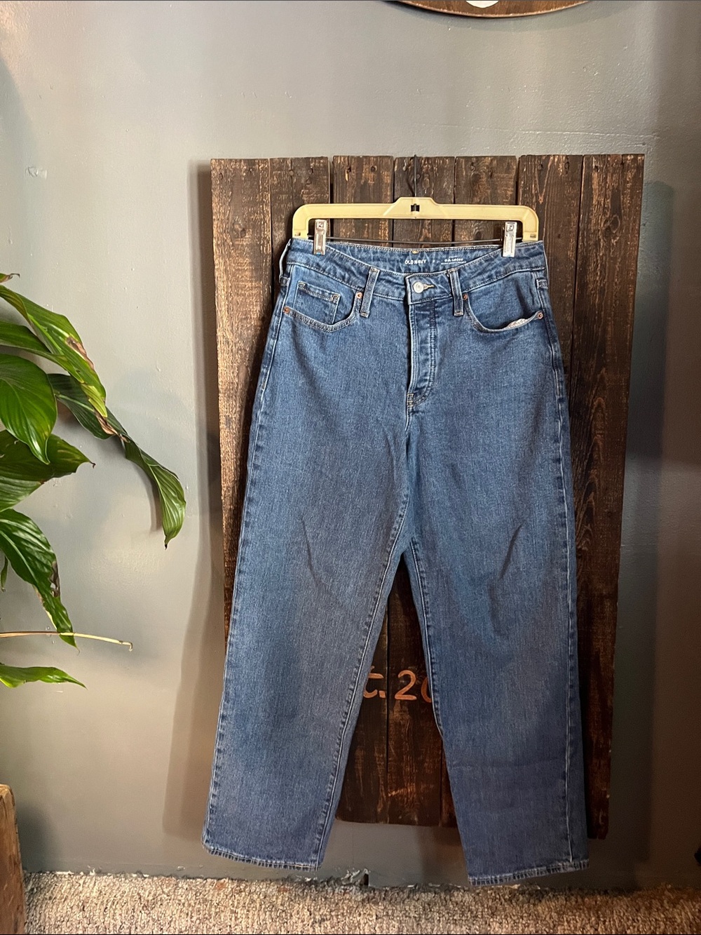 Old Navy Straight-Leg Jeans in Classic Blue Wash